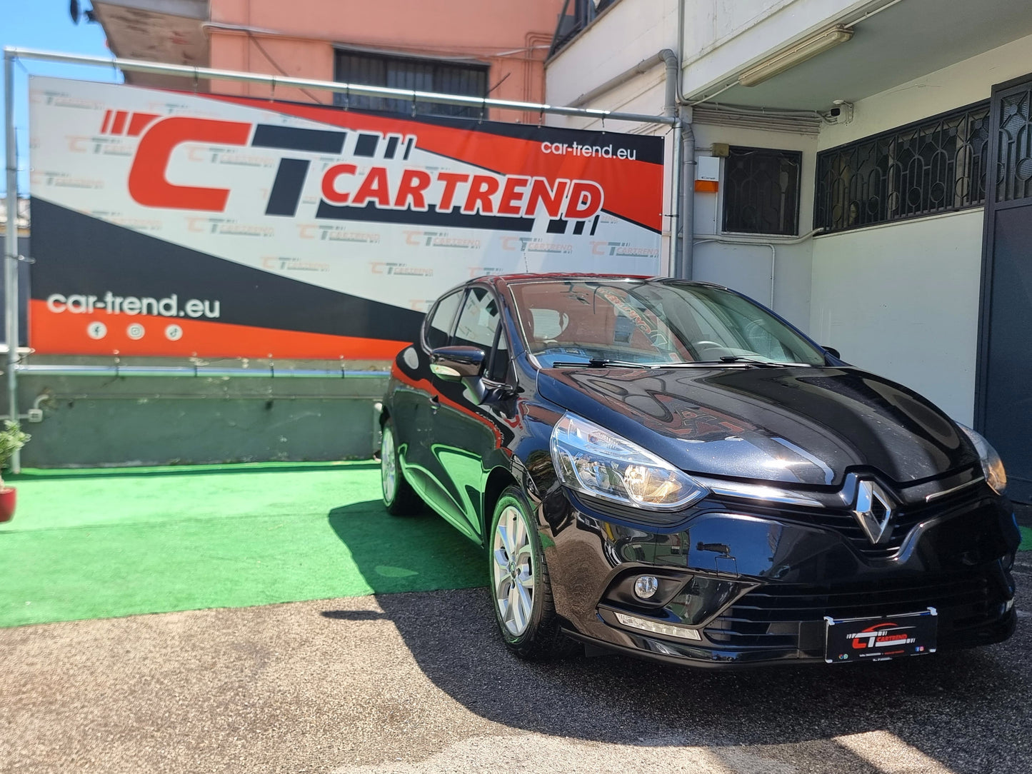 Renault Clio dci 8v 90CV EDC Energy Intens