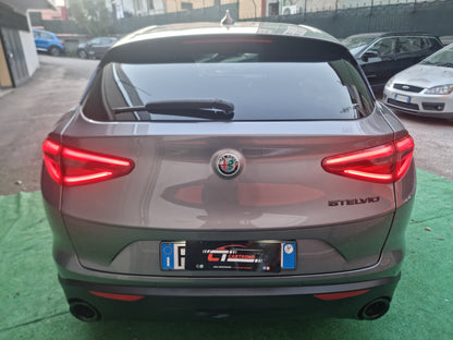 Alfa Romeo Stelvio 2.2 Turbodiesel 160 CV AT8 RWD Executive